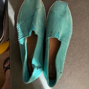 TOMS suede women’s alpargatas 8.5 Teal